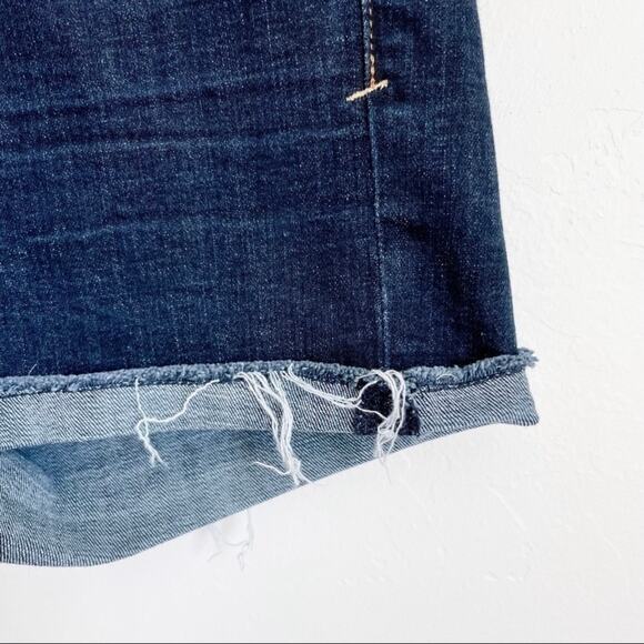 American Eagle Dark Wash Mid-Rise Cut-Off Denim Shorts - Picture 2 of 8